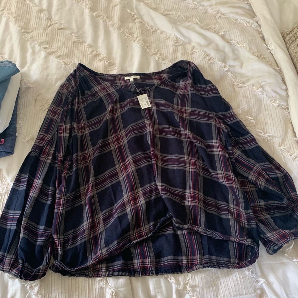 Maurice’s plaid top criss cross front